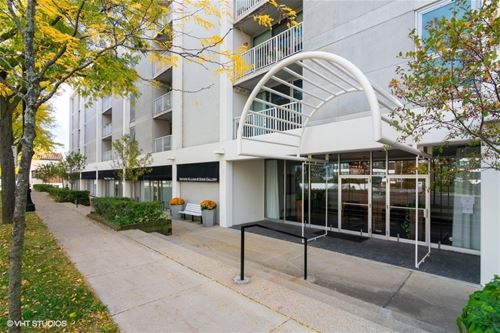 1625 Sheridan Unit 313, Wilmette, IL 60091