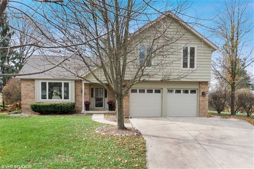 985 Belaire, Naperville, IL 60563