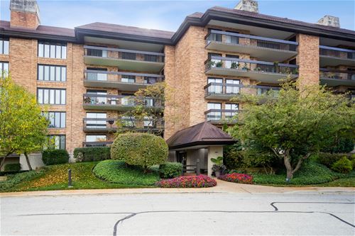 3801 Mission Hills Unit 403, Northbrook, IL 60062