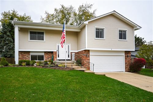 7 Swallow, Woodridge, IL 60517