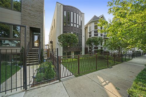 3011 N Oakley, Chicago, IL 60618