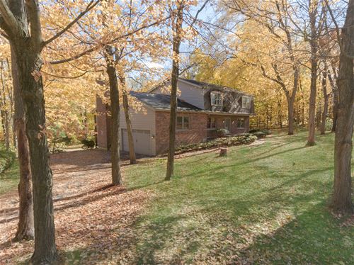 53 Crooked Creek, Yorkville, IL 60560