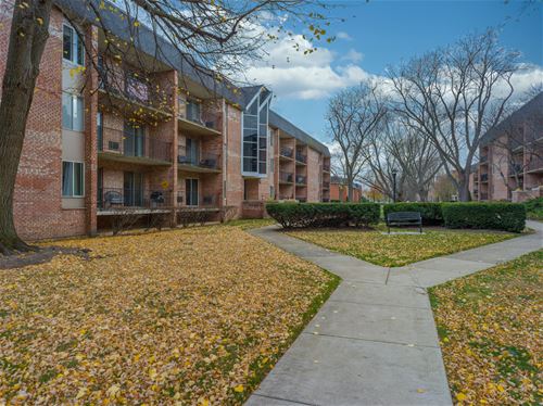 1001 N Mill Unit 209, Naperville, IL 60563