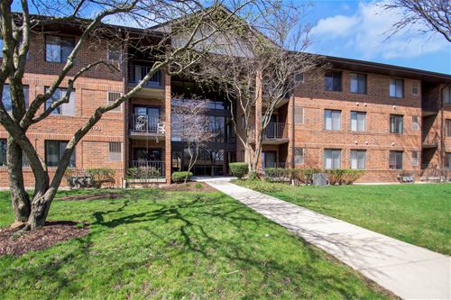 5703 S Cass Unit 111, Westmont, IL 60559