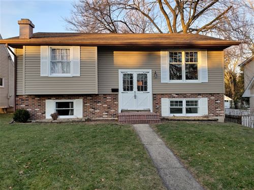 223 E Pomeroy, West Chicago, IL 60185