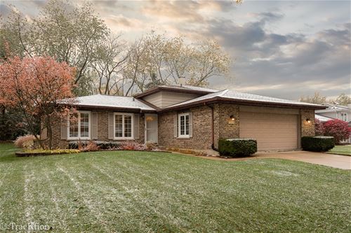 7124 Blackburn, Downers Grove, IL 60516