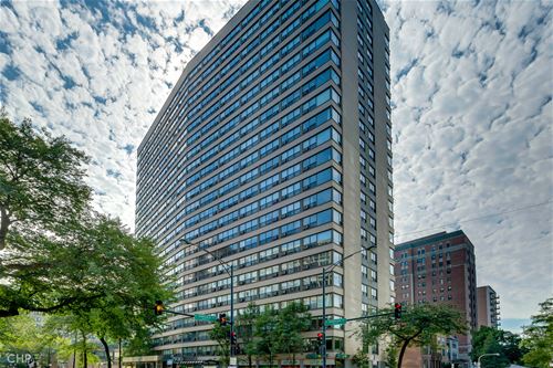 2930 N Sheridan Unit 2204, Chicago, IL 60657