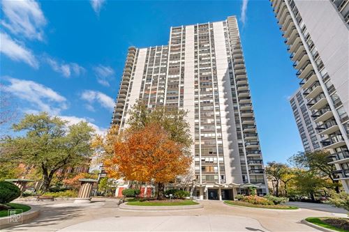 1460 N Sandburg Unit 501, Chicago, IL 60610