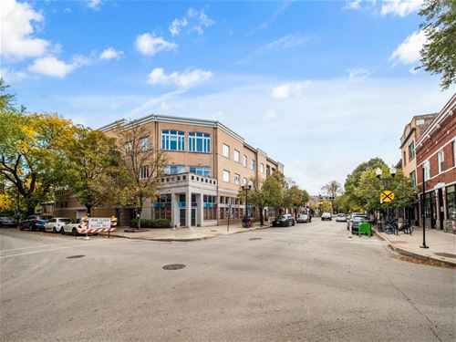 2555 W Leland Unit 202, Chicago, IL 60625