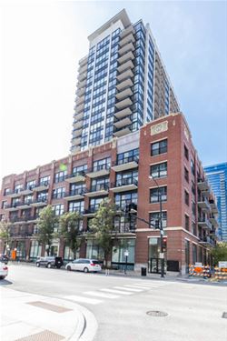 210 S Des Plaines Unit 1005, Chicago, IL 60661