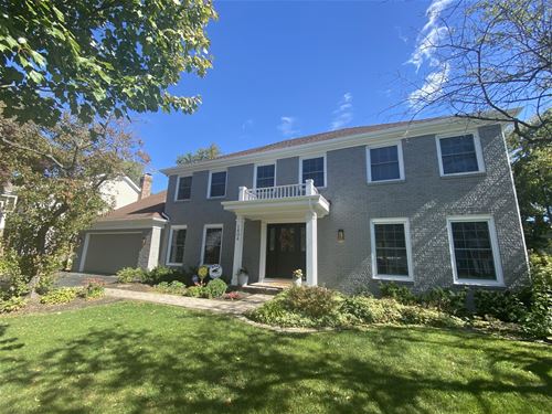 1604 Mirror Lake, Naperville, IL 60563