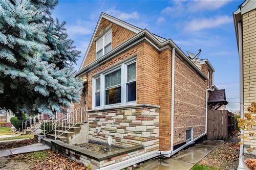 5535 S Kolin, Chicago, IL 60629