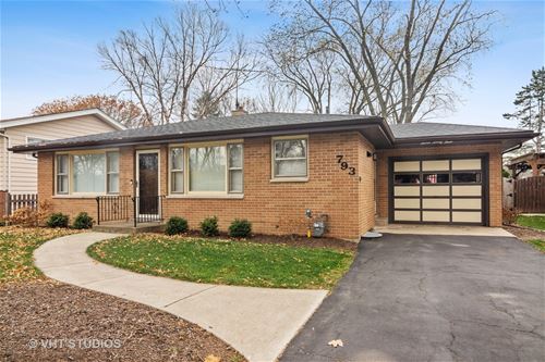 793 Beach, Mundelein, IL 60060