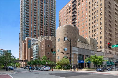 40 E 9th Unit 1709, Chicago, IL 60605