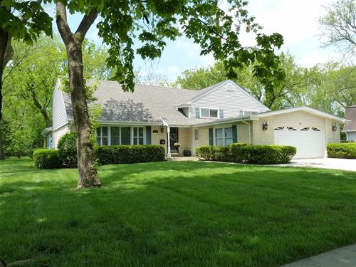 920 S Mitchell, Arlington Heights, IL 60005