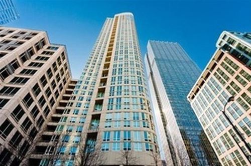 345 N LaSalle Unit 1704, Chicago, IL 60654