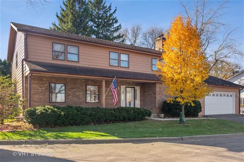 825 Barrington Point, Barrington, IL 60010