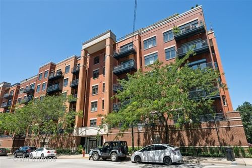 550 W Fulton Unit 208, Chicago, IL 60661