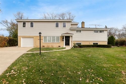 1113 Pfingsten, Glenview, IL 60025