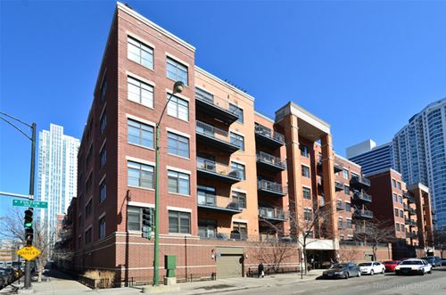 560 W Fulton Unit 304, Chicago, IL 60661