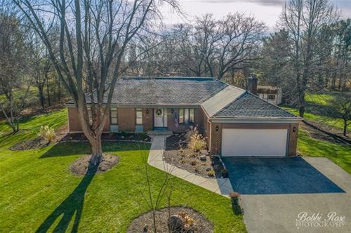 7713 Carriage, Crystal Lake, IL 60012
