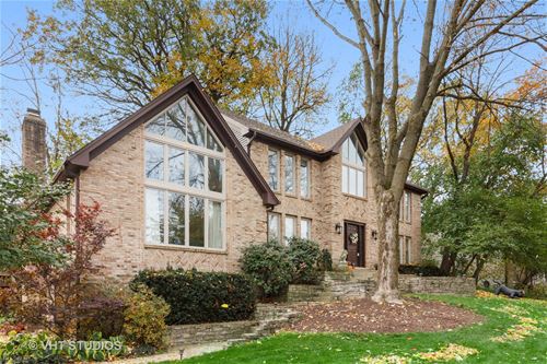 985 Chapel, Glen Ellyn, IL 60137