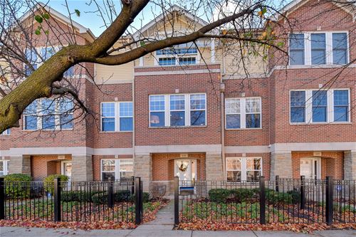 336 W Seminary Unit 506, Wheaton, IL 60187