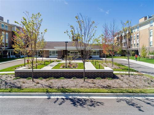 2150 Founders Unit 146, Northbrook, IL 60062