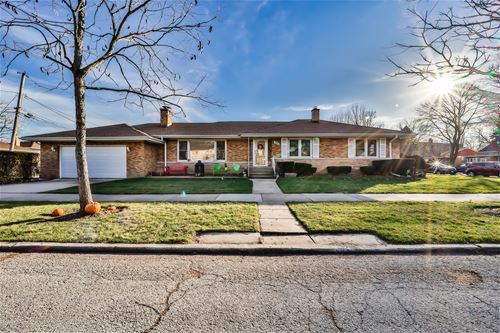 4421 Cleveland, Skokie, IL 60076