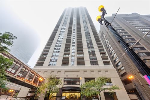 200 N Dearborn Unit 3006, Chicago, IL 60601