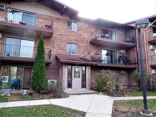 2512 Waterbury Unit 704, Woodridge, IL 60517