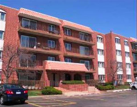 2066 St Johns Unit 102, Highland Park, IL 60035