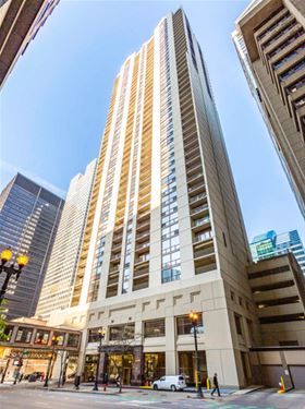 200 N Dearborn Unit 4405, Chicago, IL 60601