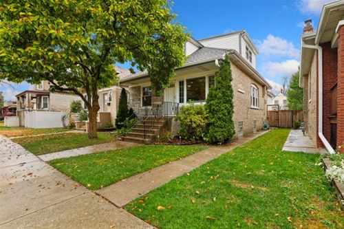 5824 W Waveland, Chicago, IL 60634