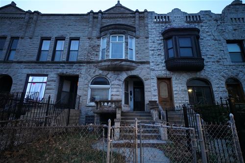 4418 S Berkeley, Chicago, IL 60653