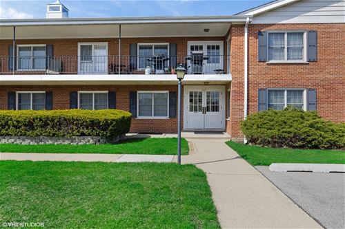 2812 Dundee Unit 6C, Northbrook, IL 60062