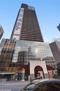 10 E Ontario Unit 4508, Chicago, IL 60611