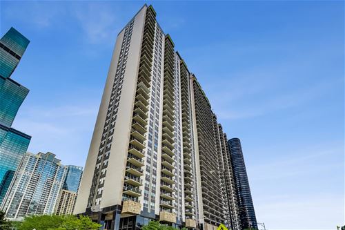 400 E Randolph Unit 1716, Chicago, IL 60601