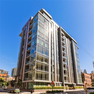 360 W Erie Unit 4D, Chicago, IL 60654