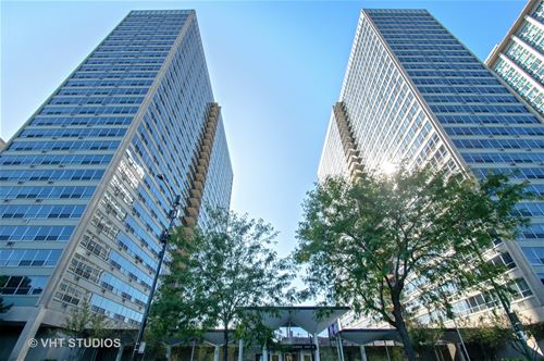 3550 N Lake Shore Unit 1211, Chicago, IL 60657