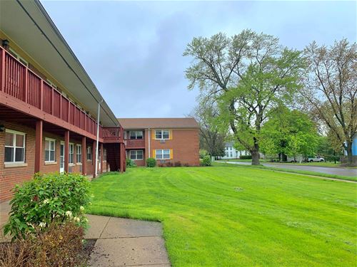 430 W Palatine Unit 09, Palatine, IL 60067