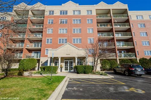 7450 N Lincoln Unit 312, Skokie, IL 60076