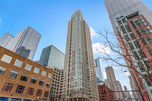 345 N LaSalle Unit 509, Chicago, IL 60654