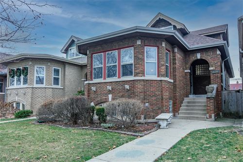 1739 N New England, Chicago, IL 60707