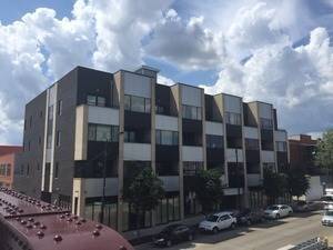 2410 W Bloomingdale Unit 4D, Chicago, IL 60647