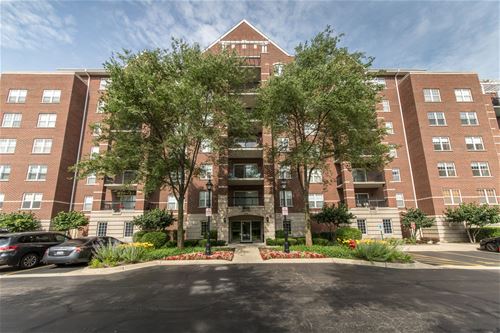 470 W Mahogany Unit 301, Palatine, IL 60067