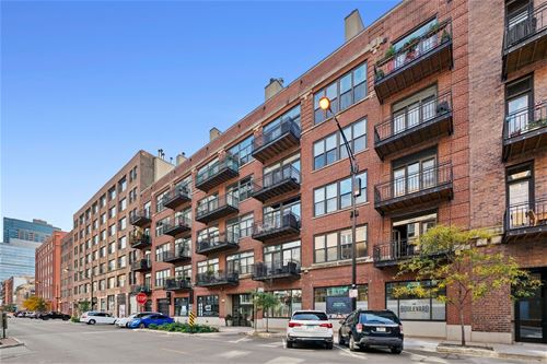 375 W Erie Unit 517, Chicago, IL 60654