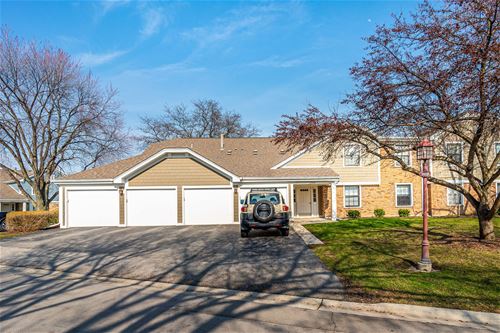 269 Middlebury Unit 2D, Schaumburg, IL 60193