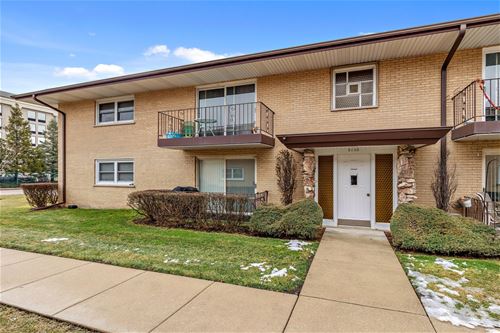 6130 S Kensington Unit 201B, Countryside, IL 60525