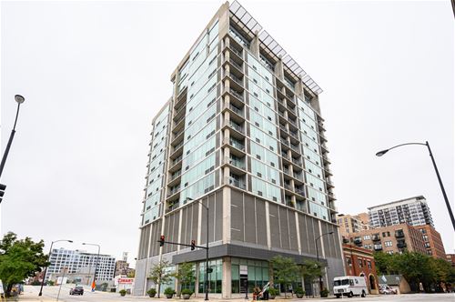 700 W Van Buren Unit 1407, Chicago, IL 60607